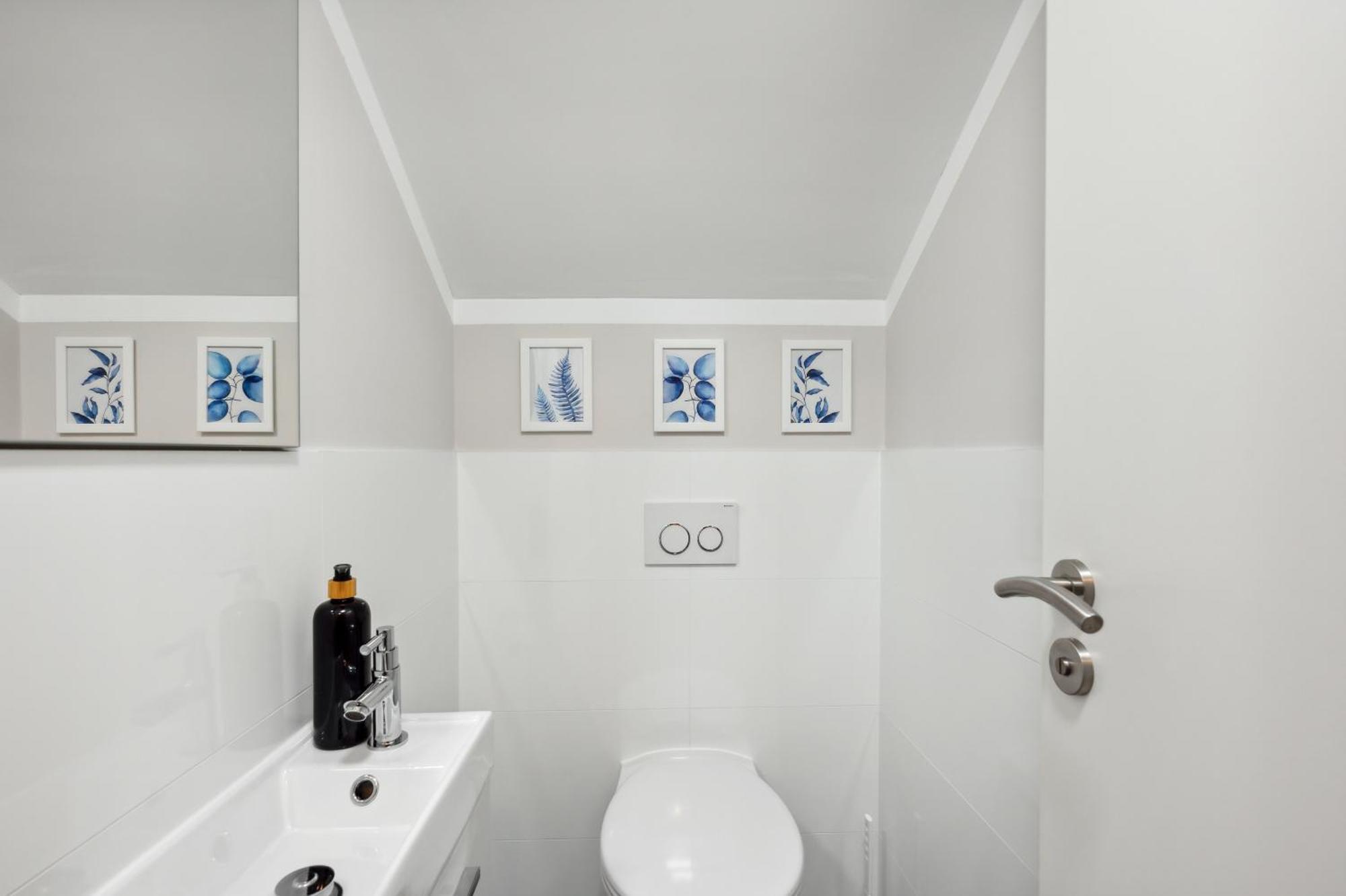 Altstadt Apartment Am Wasser Mit Parkplatz Und Grossem Garten バート・クロイツナハ エクステリア 写真
